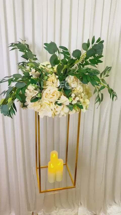 Exquisite Blooms: Rental Personalised Flower Centerpieces for Your Special Occasion