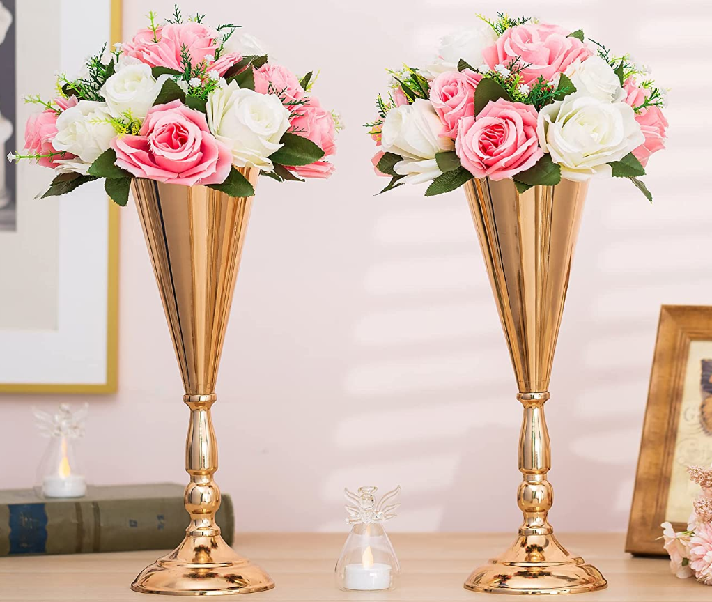 Elegant Gold Metal Curvy Trumpet Centerpieces Hire